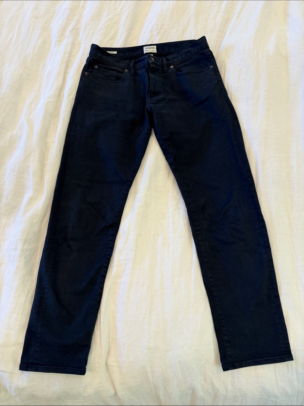 Todd Snyder Slim Straight Jeans in Deep Navy